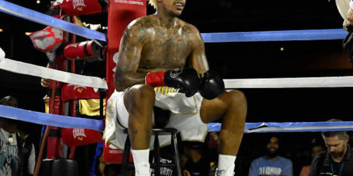 A former Los Angeles Lakers guard changed sports and is starting a boxer career that isn´t having the results he was hoping for