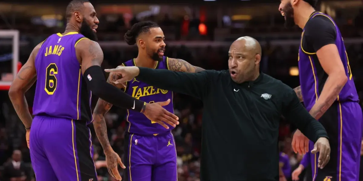 Darvin Ham keeps experimenting with his starting five instead of using his best one