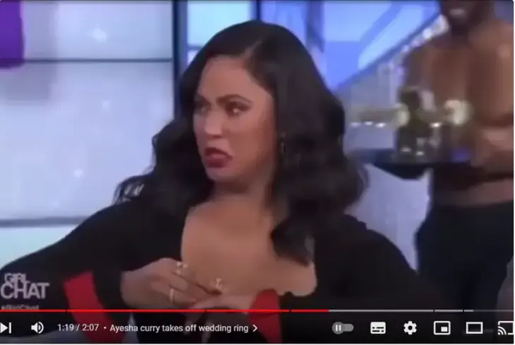 Ayesha Curry fake-took off her wedding ring