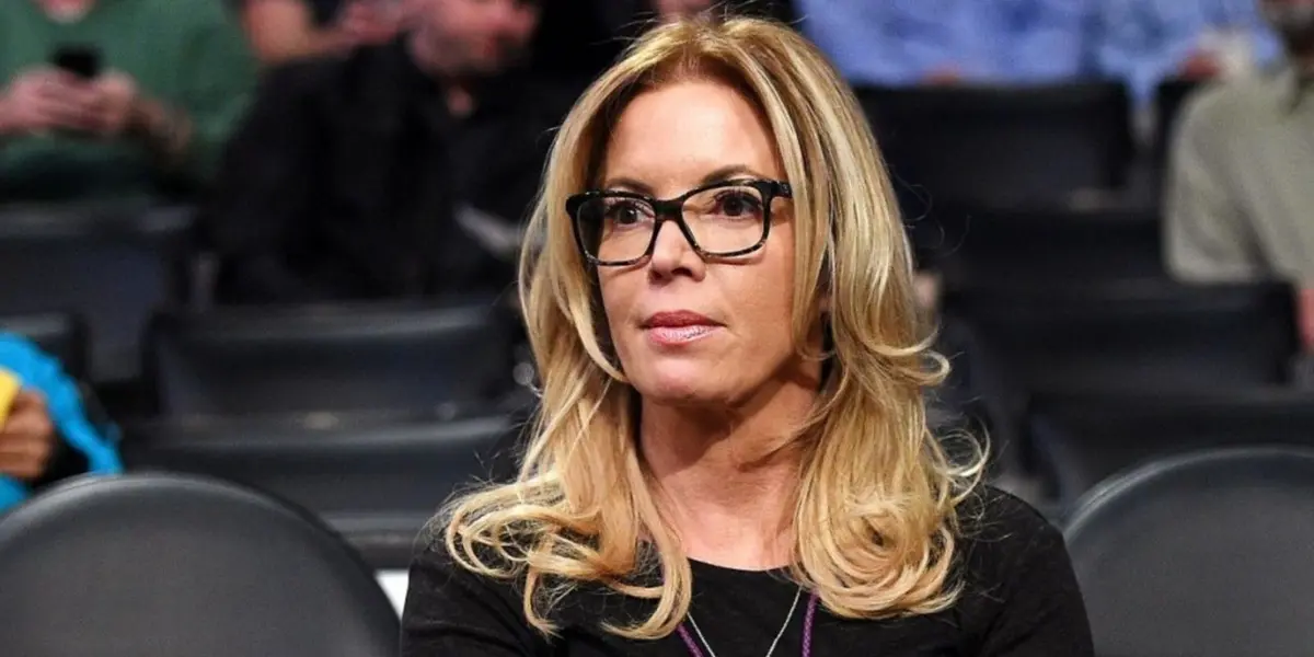 It has been evident that the LA Lakers owner Jeanie Buss isn't interested in making the team champion, a shift in the ownership should be made