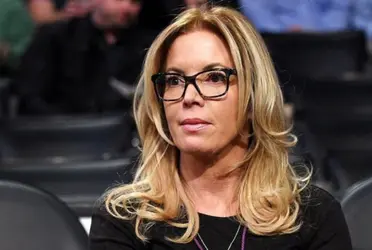 It has been evident that the LA Lakers owner Jeanie Buss isn't interested in making the team champion, a shift in the ownership should be made