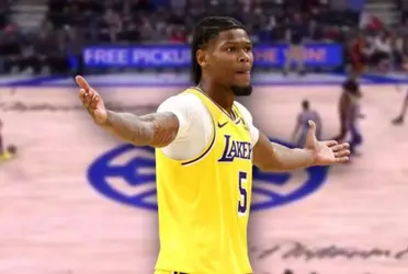 Just when things started to look better for LA, it happened that another player got injured and probably left for the rest of the game