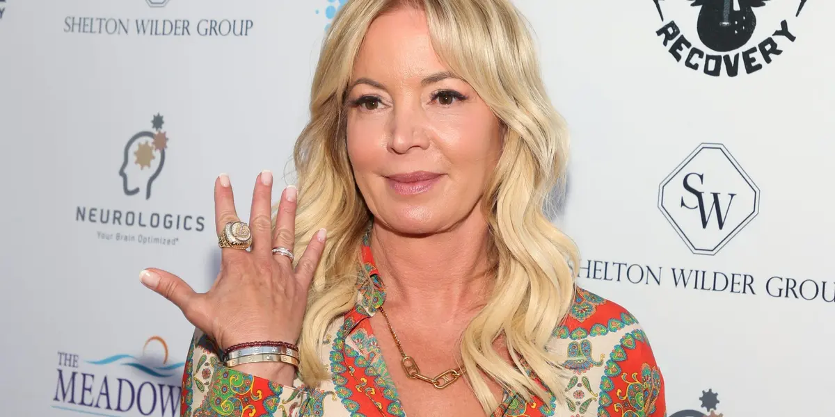 Lakers owner Jeanie Buss, believes she is the right person to run the Los Angeles Lakers.