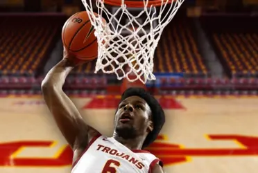 The Lakers star LeBron James was in attendance to watch the debut of his son Bronny James with the USC this Sunday but wasn't the only Laker there