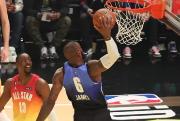 The Lakers superstar is already showing why he is still the NBA King and one of the captains tonight